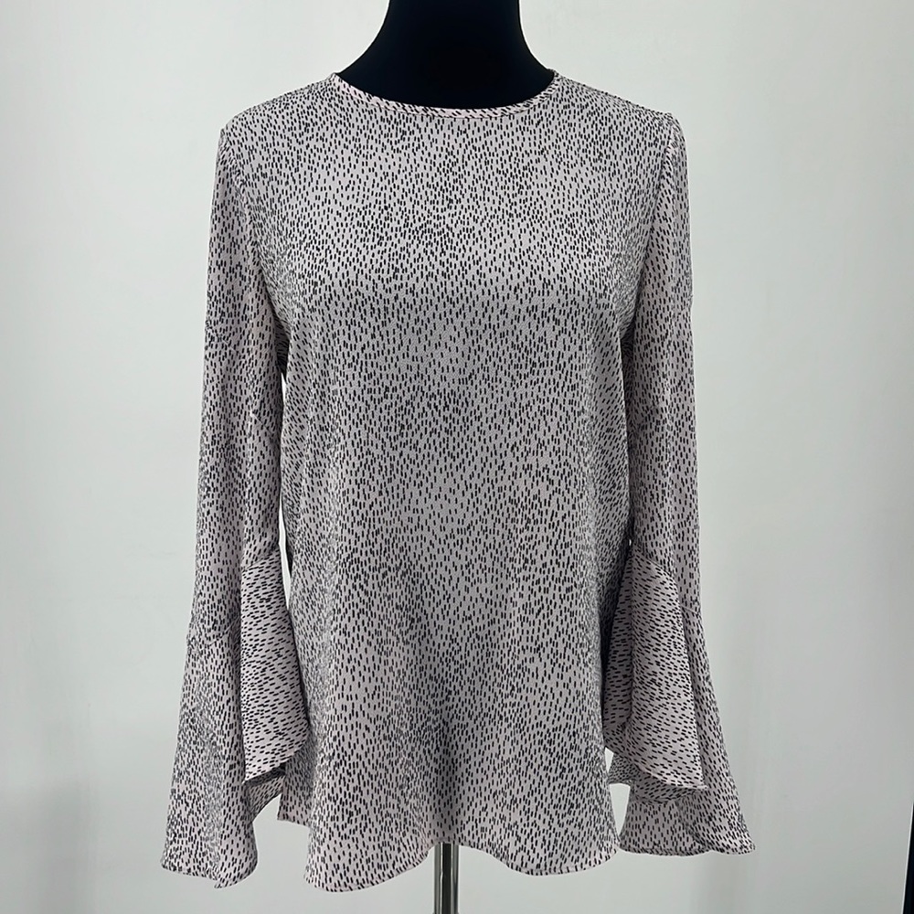 Vince Camuto Tulip Sleeve Blouse-Lilac w/ Black Spotted Pattern Women's sz. XS